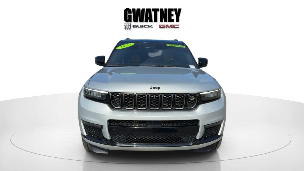 Used 2023 Jeep Grand Cherokee L Summit w/ Advanced Protech Group IV AWD/4WD image 2