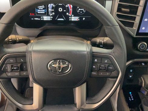 Certified 2025 Toyota Tundra Limited AWD/4WD image 15