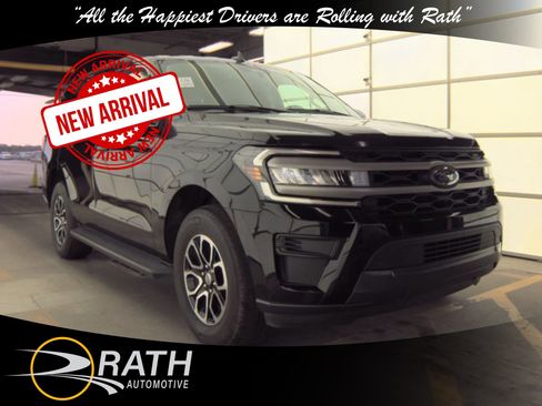 Used 2024 Ford Expedition XLT image 1