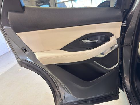 Used 2019 Jaguar E-PACE R-Dynamic S image 30