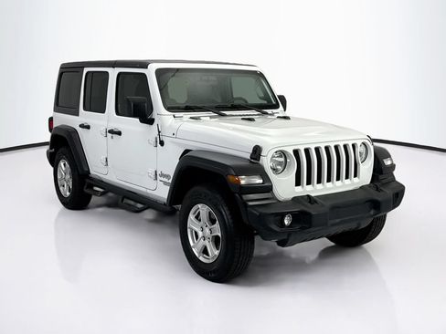 Used 2021 Jeep Wrangler Unlimited Sport AWD/4WD image 3