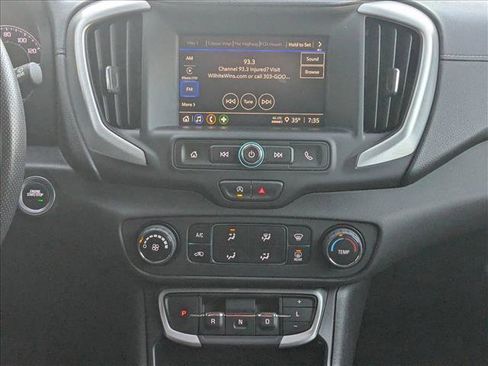 Used 2024 GMC Terrain SLE image 14