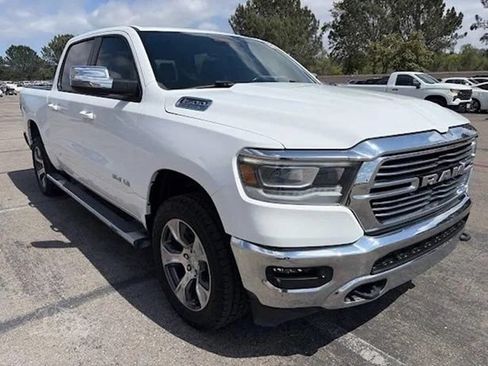Used 2023 RAM 1500 Laramie AWD/4WD image 5