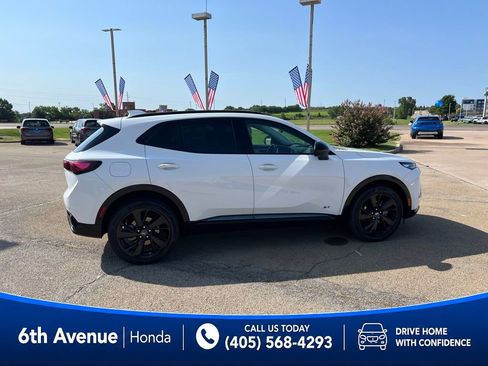 Used 2025 Buick Envision Sport Touring AWD/4WD image 4