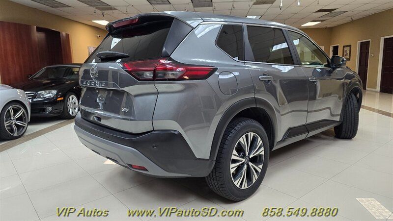 Used 2023 Nissan Rogue SV FWD image 4
