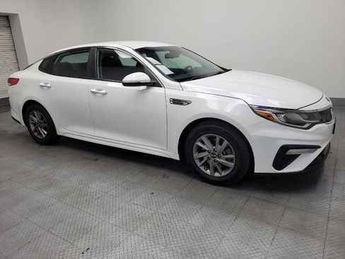 Used 2020 Kia Optima LX image 11