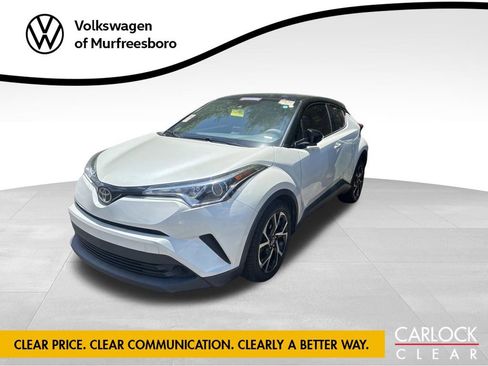 Used 2019 Toyota C-HR XLE FWD image 1