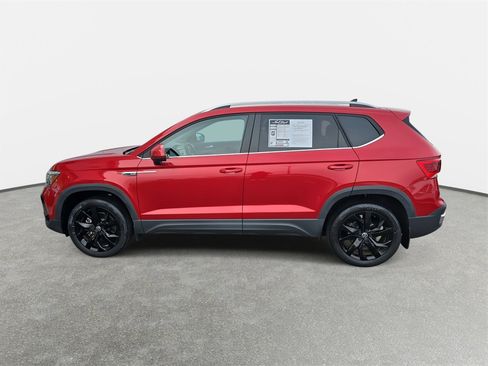 Used 2022 Volkswagen Taos SE image 8