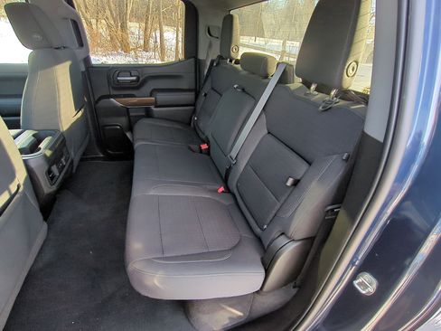 Certified 2021 Chevrolet Silverado 1500 LT Trail Boss image 24