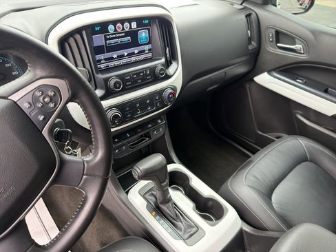 Used 2015 Chevrolet Colorado LT w/ Luxury Package image 11