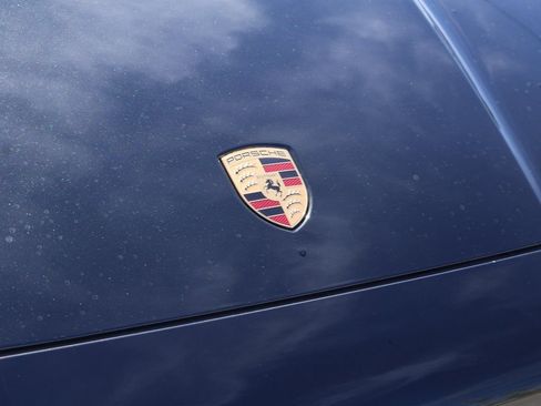 Certified 2025 Porsche Cayenne AWD/4WD image 13