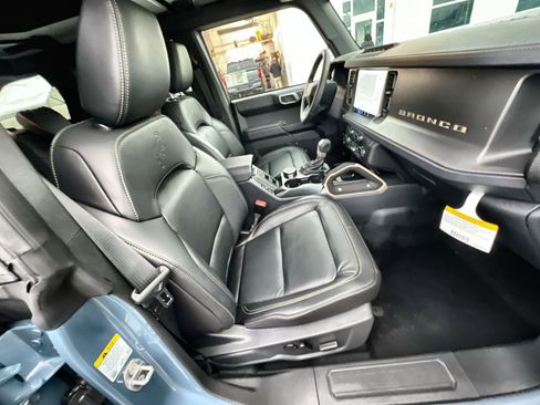 New 2025 Ford Bronco Badlands image 26