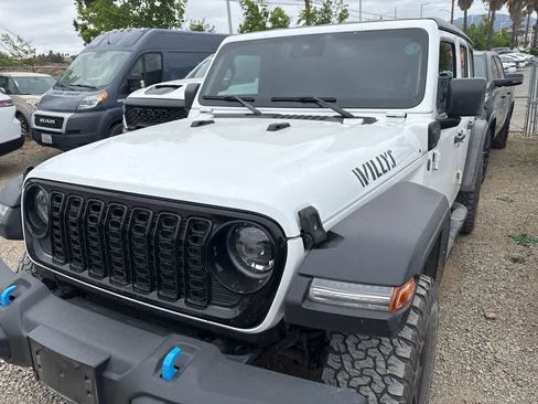 Certified 2024 Jeep Wrangler Unlimited AWD/4WD image 2
