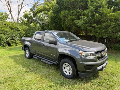 Used 2017 Chevrolet Colorado W/T w/ WT Convenience Package RWD image 7