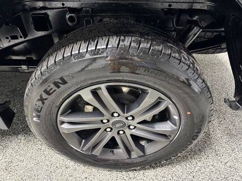 Used 2021 Ford F150 Lariat w/ Equipment Group 502A High AWD/4WD image 19
