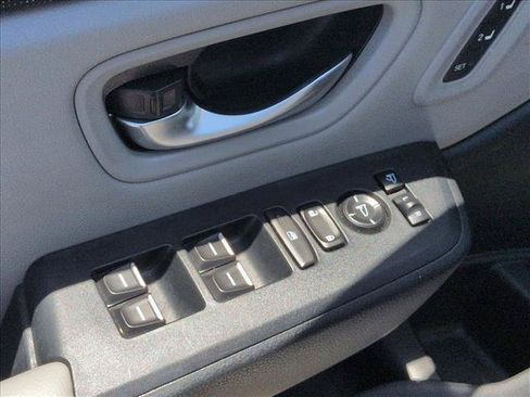 Used 2023 Honda Pilot Elite image 13