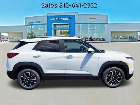 New 2026 Chevrolet TrailBlazer LT AWD/4WD image 5