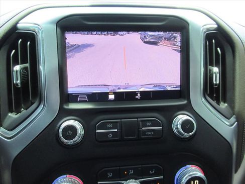 Used 2019 GMC Sierra 1500 SLT w/ SLT Premium Plus Package AWD/4WD image 27