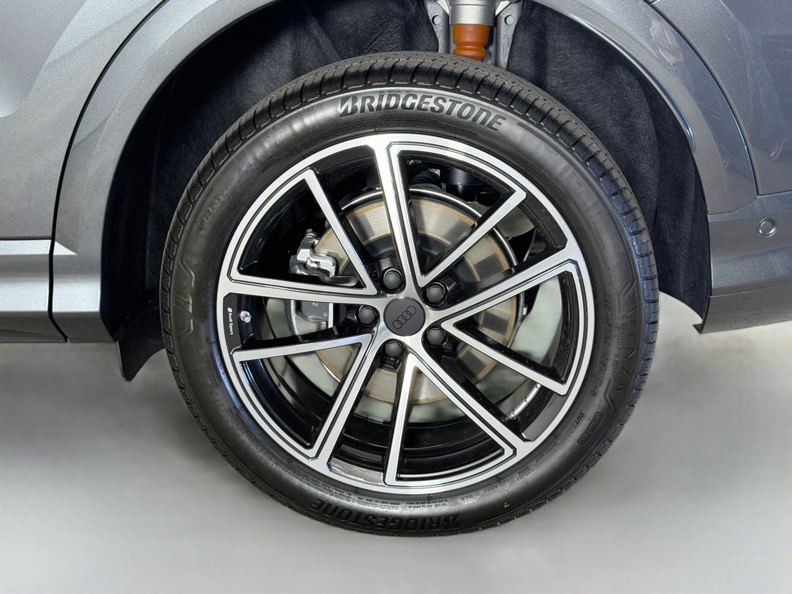 New 2026 Audi Q5 Premium Plus AWD/4WD image 32