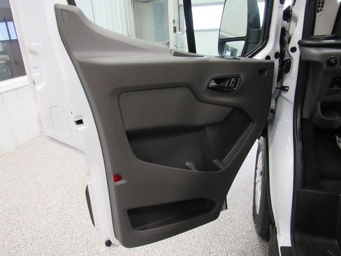 Used 2023 Ford Transit 350 XLT RWD image 29