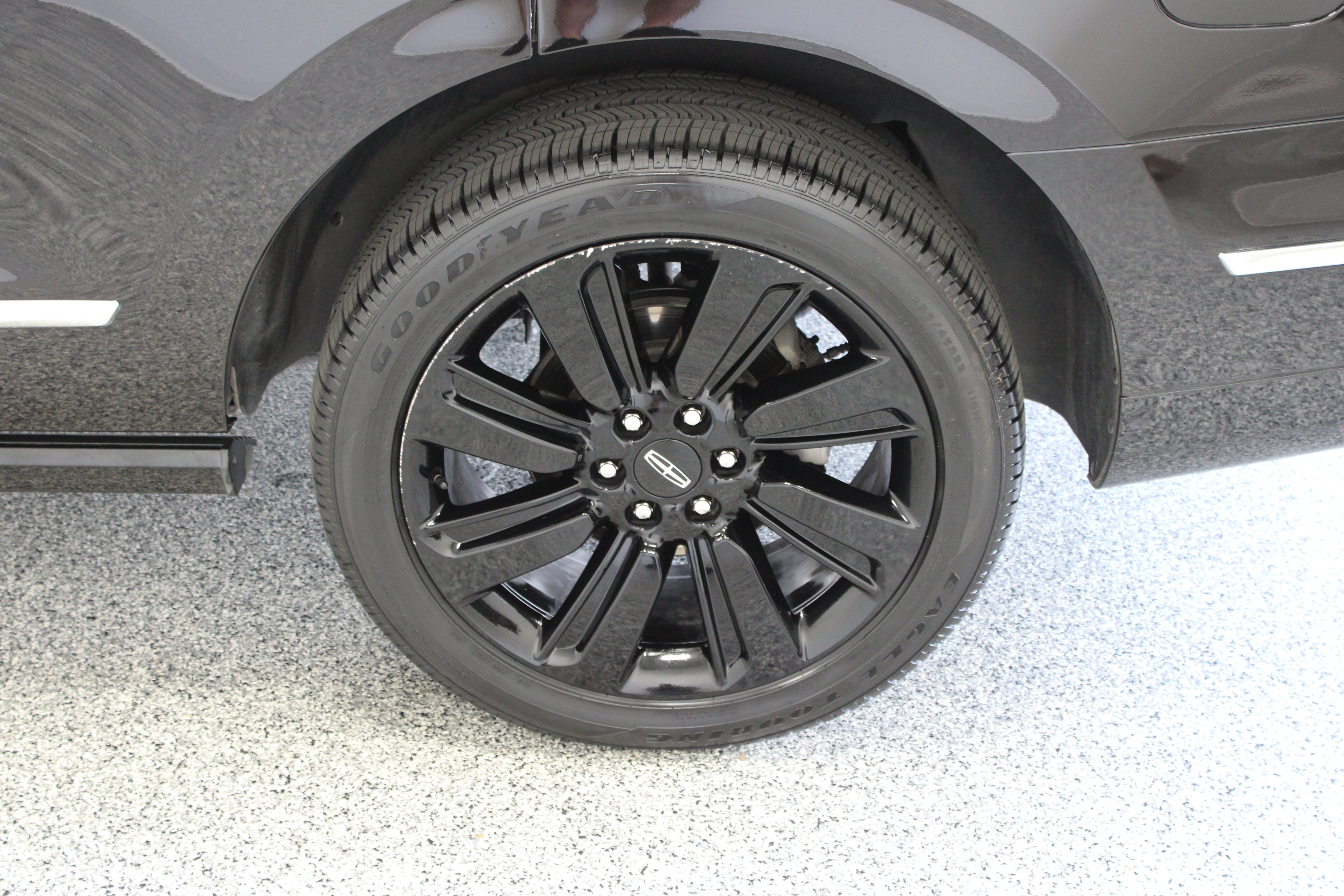 Used 2024 Lincoln Navigator Reserve AWD/4WD image 10