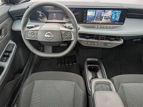 New 2026 Nissan Leaf image 9