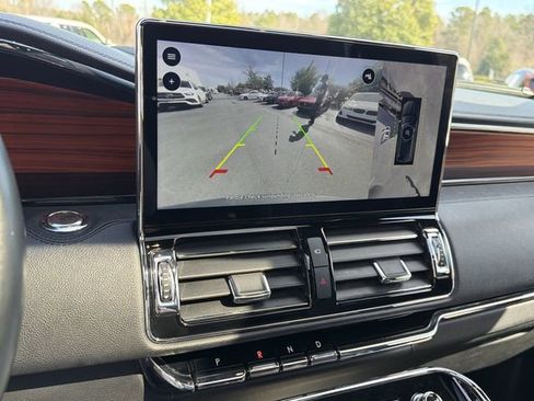 Used 2024 Lincoln Navigator Reserve AWD/4WD image 38