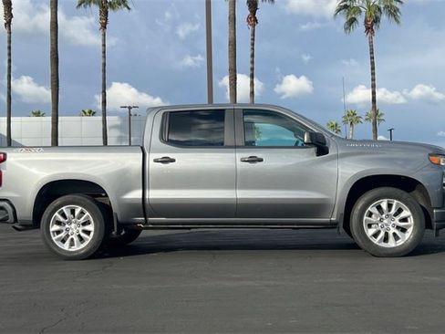 Used 2021 Chevrolet Silverado 1500 Custom image 3