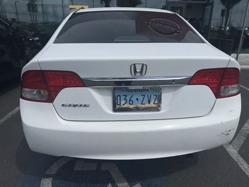 Used 2011 Honda Civic DX-VP image 5