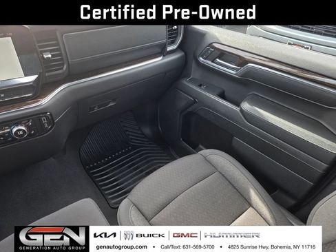 Used 2024 GMC Sierra 1500 SLE image 17