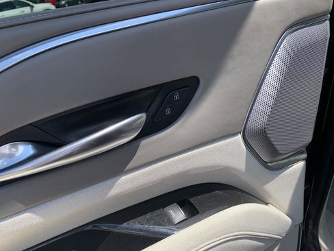 Used 2021 Cadillac Escalade Sport Platinum image 40