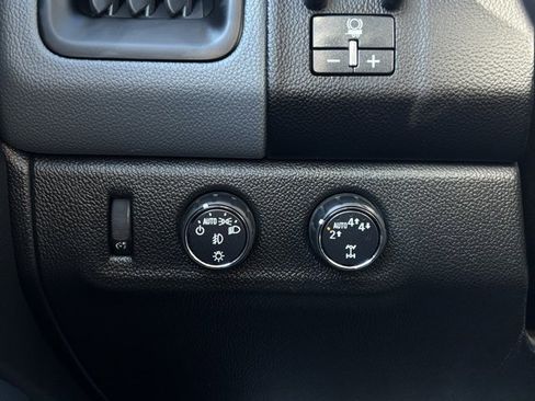 Used 2017 Chevrolet Colorado Z71 image 35