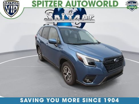 Used 2023 Subaru Forester Premium AWD/4WD image 2