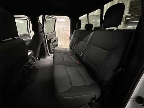 Certified 2021 Ford F150 XLT w/ Equipment Group 302A High image 19