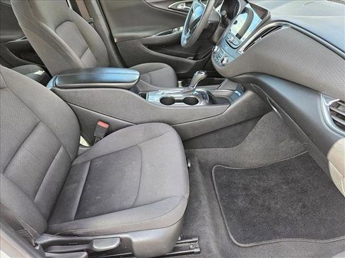 Used 2020 Chevrolet Malibu LT image 19