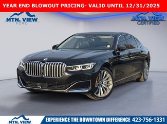 Used 2022 BMW 750i xDrive w/ Luxury Rear Seating Package video 2