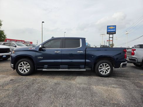 Used 2021 Chevrolet Silverado 1500 LTZ AWD/4WD image 2