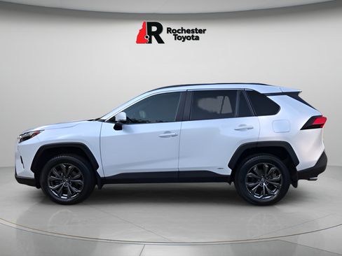 Certified 2023 Toyota RAV4 XLE Premium AWD/4WD image 4