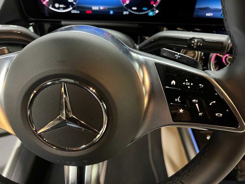 Certified 2025 Mercedes-Benz GLA 250 4MATIC image 25