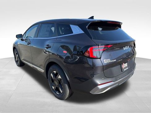 New 2026 Kia Sportage LX FWD image 5