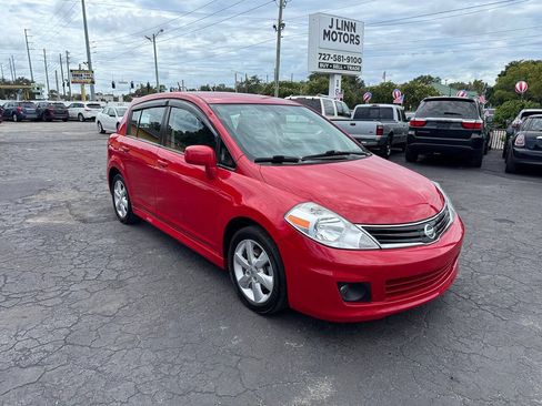 Used 2012 Nissan Versa Hatchback w/ SL Navigation Pkg FWD image 2