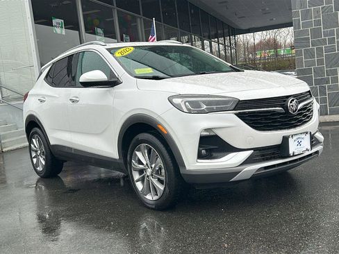 Used 2023 Buick Encore GX Essence w/ Experience Buick Package AWD/4WD image 1