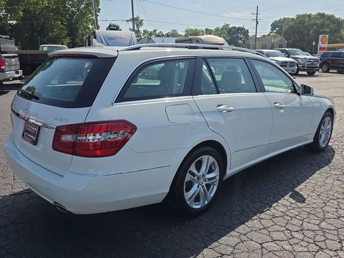 Used 2011 Mercedes-Benz E 350 4MATIC Wagon image 2