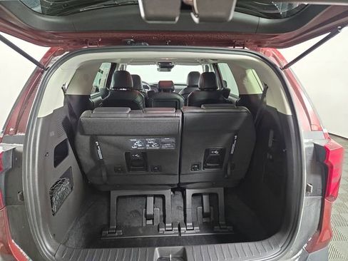 Certified 2025 Kia Carnival image 33