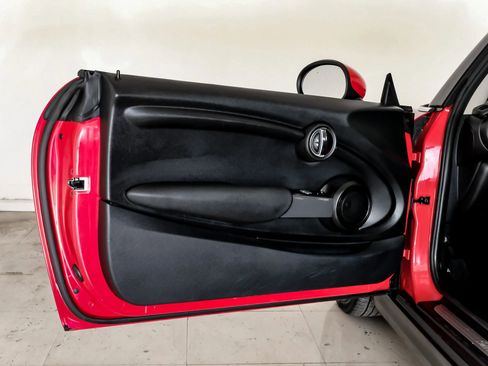 Used 2019 MINI Cooper 2-Door Hardtop FWD image 37