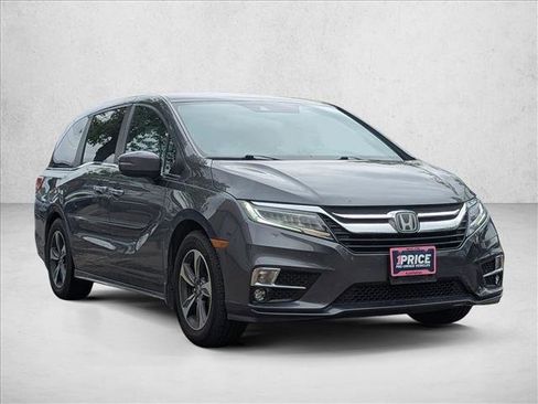 Used 2018 Honda Odyssey Touring image 3