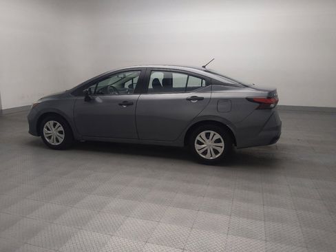 Used 2025 Nissan Versa S FWD image 3