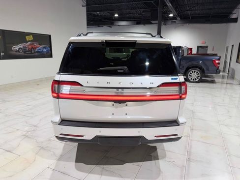 Used 2019 Lincoln Navigator L Reserve AWD/4WD image 9