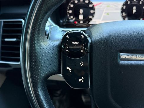 Used 2019 Land Rover Range Rover Sport Supercharged AWD/4WD image 11