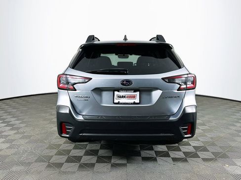 Used 2020 Subaru Outback Premium image 9